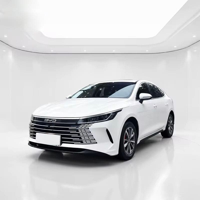 BYD Destroyer 05 DM-i — front three-quarter exterior